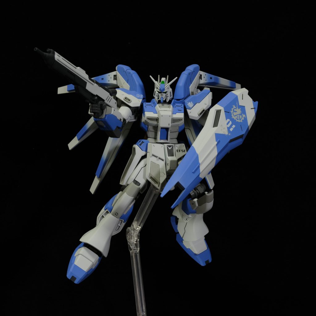 HGUC Hi-νガンダム（ファンネル グラデーション塗装）
