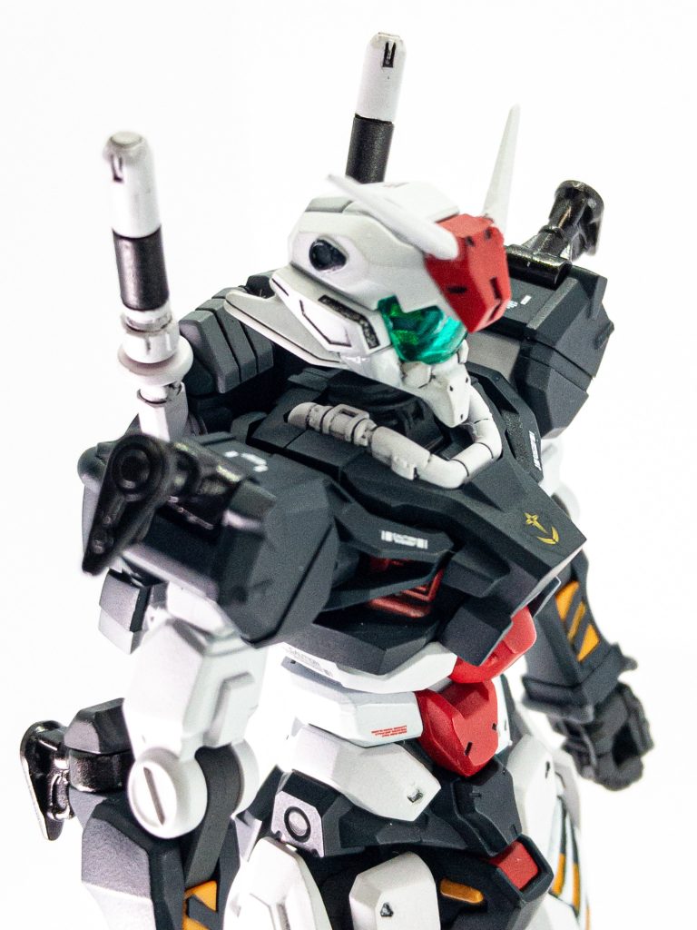 (01ガンダム カラーレシピ)ホワイト HUG104 ディアクティブホワイトブラック H54 ネイビーブルーグレー1 H53 ニュートラルグレーグレー2 H301 FS36081レッド H86 モンザレッドイエロー H24 オレンジイエロー金属色 H28 メタルブラック武装 H513 ジャーマングレー/HTN03 ガンバスターグレー