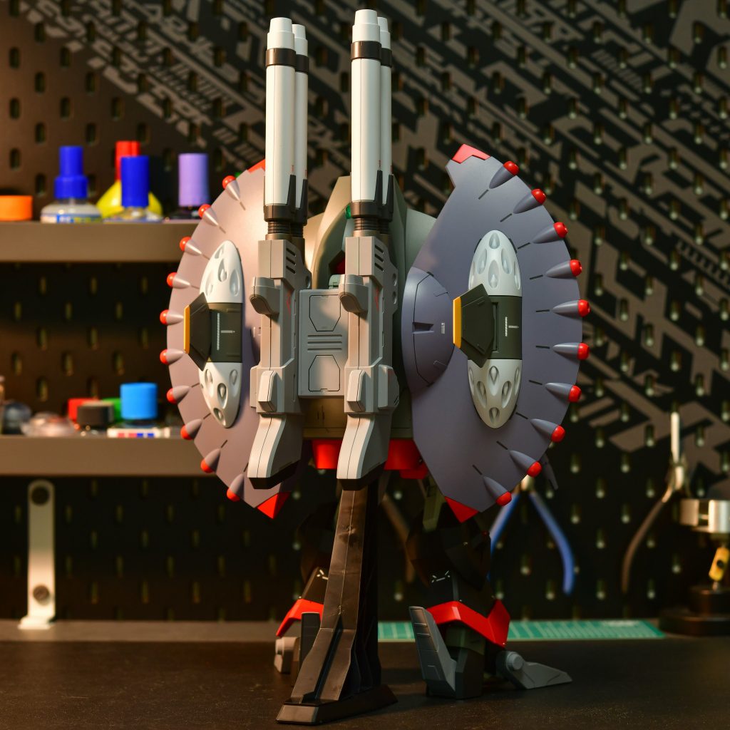 今回の製作テーマは「時短塗装」です。これだけ大きなパーツを塗るのは骨が折れるので、出来るだけ塗装工程を減らそうと思いました。