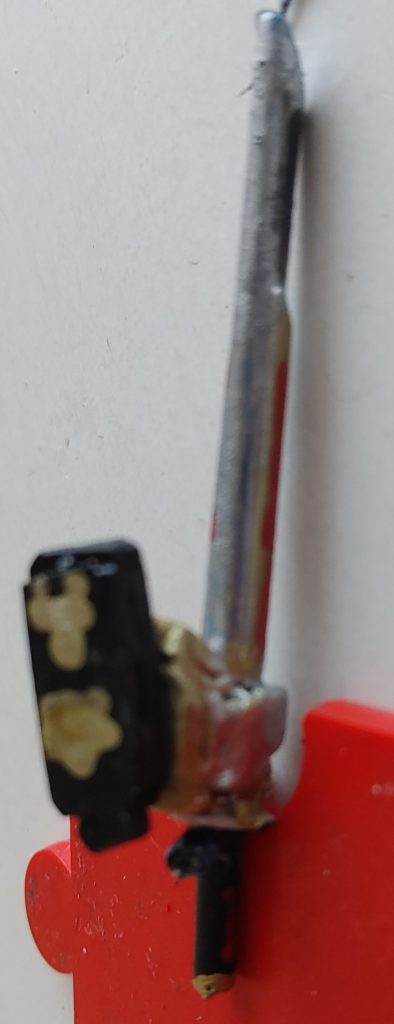 スーパーシンケンマル。シンケンマルに、インロウマル(プラ板の積層に、裏にアルミホイルの歯)をセットした武器。