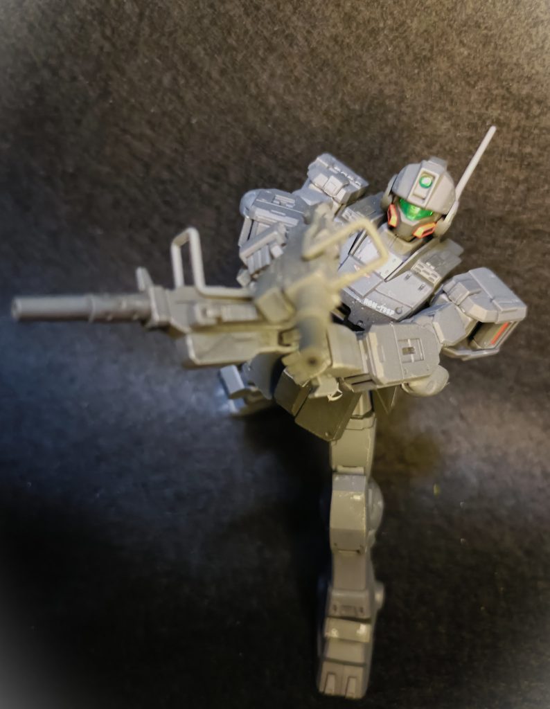 二丁銃を交差するスタイル。これもかっこいいのですが、無難なスタイルをトップ画にしました。ネオ中尉は名前の通り、ある映画の主人公をモチーフにしたIF設定キャラです。最後までご覧いただきありがとうございました。