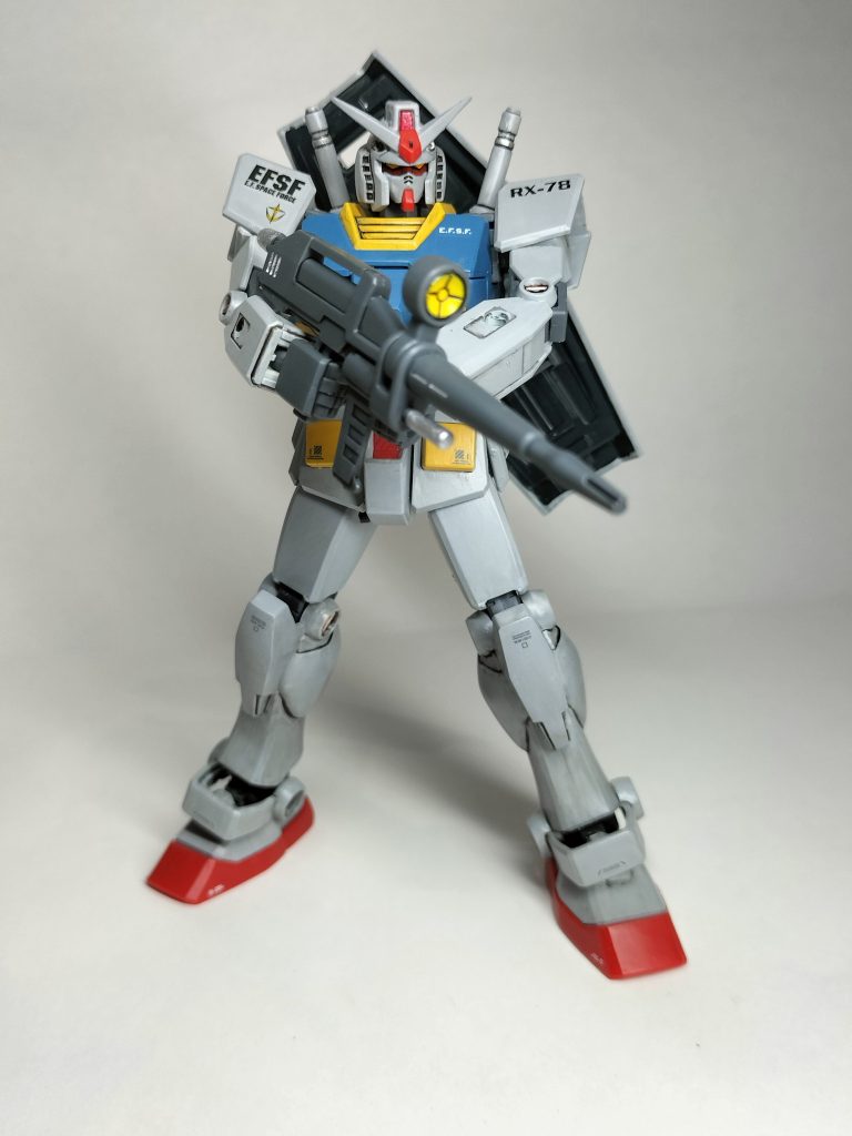 シールドを背中に装備可能✨️