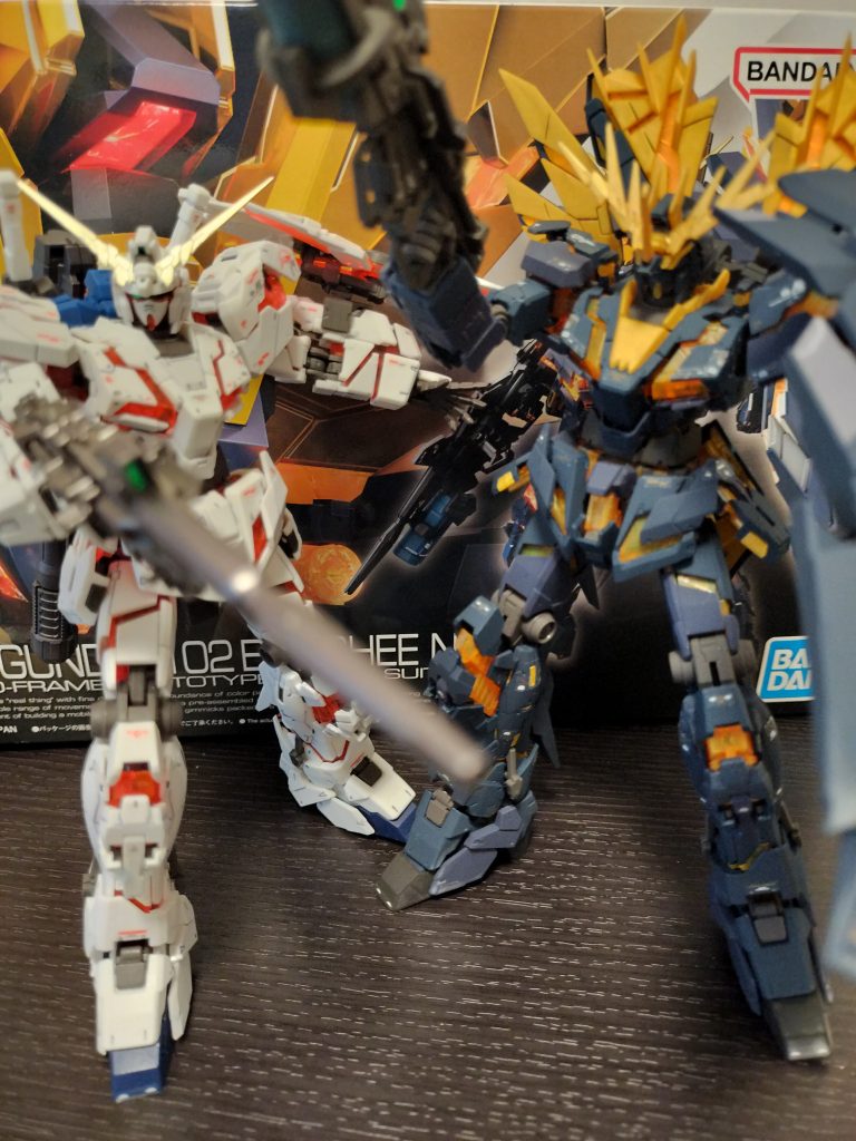 とはいえ、以前作成したユニコーンも右手の中のパーツが折れてるし、まぁいいか！カッコいいし✨