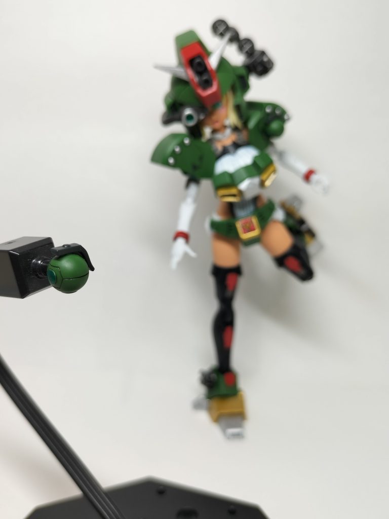 パイナップルボール!ボールってそのボールなんですね(gundam-kao5)デザイン凝ってて好き(gundam-kao6)