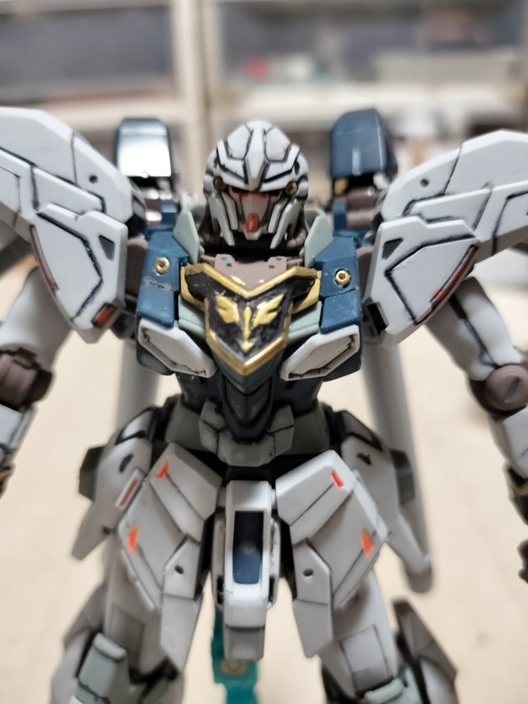 金のエンブレムは搭乗者の憧れから