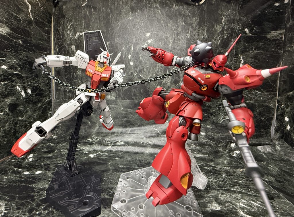 アムロ『セイラさん?!何を!』セイラ『キャスバル兄さん!覚悟!!』シャア『!?待て、アルテイシァ”ゥ”ゥ”?!』グシャア!!以上、ガンプラ劇場でした。まだ続くんじゃよ。