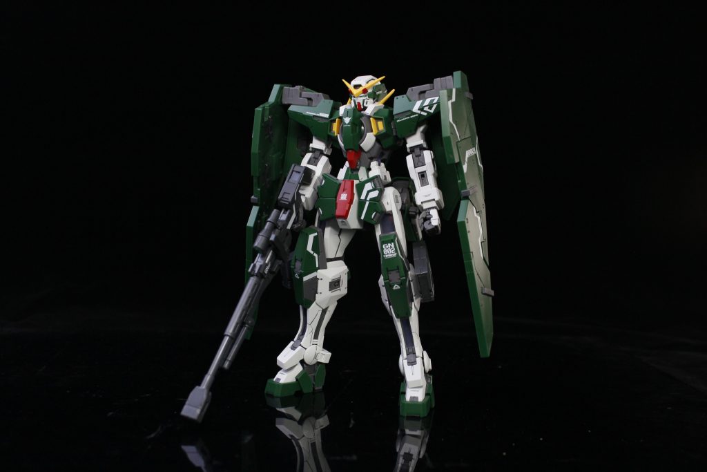 GNフレーム採用の第一号キットとして、そのプロポーション設計は優れています。  