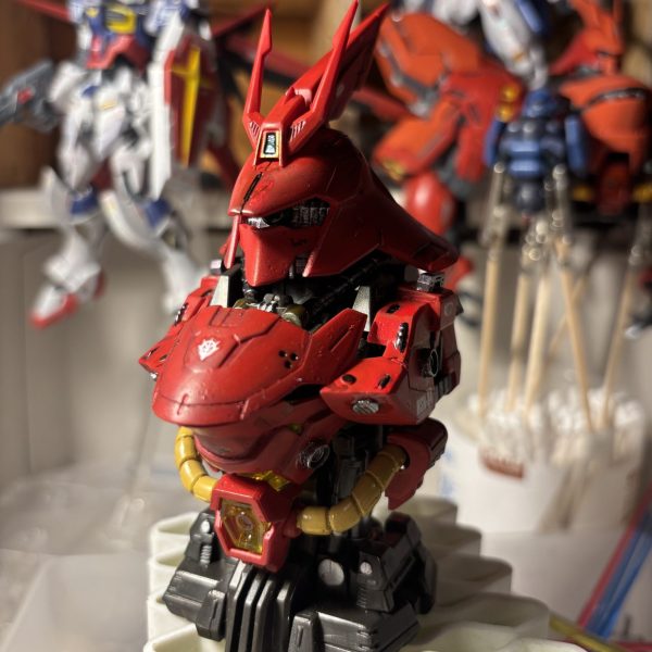 サザビー　MSメカニカルバスト