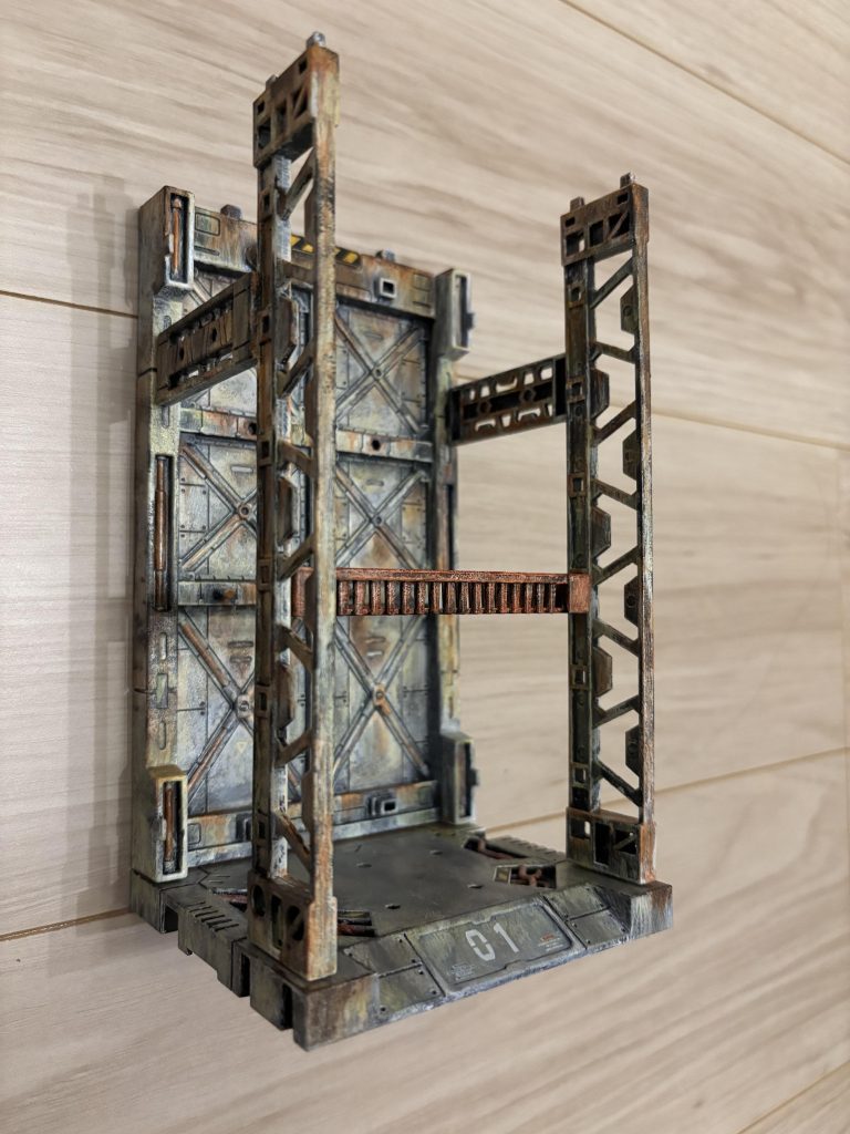 こちらもアクリル絵の具で塗ってます。初のエアブラシが届くまで筆塗りで辛抱です。