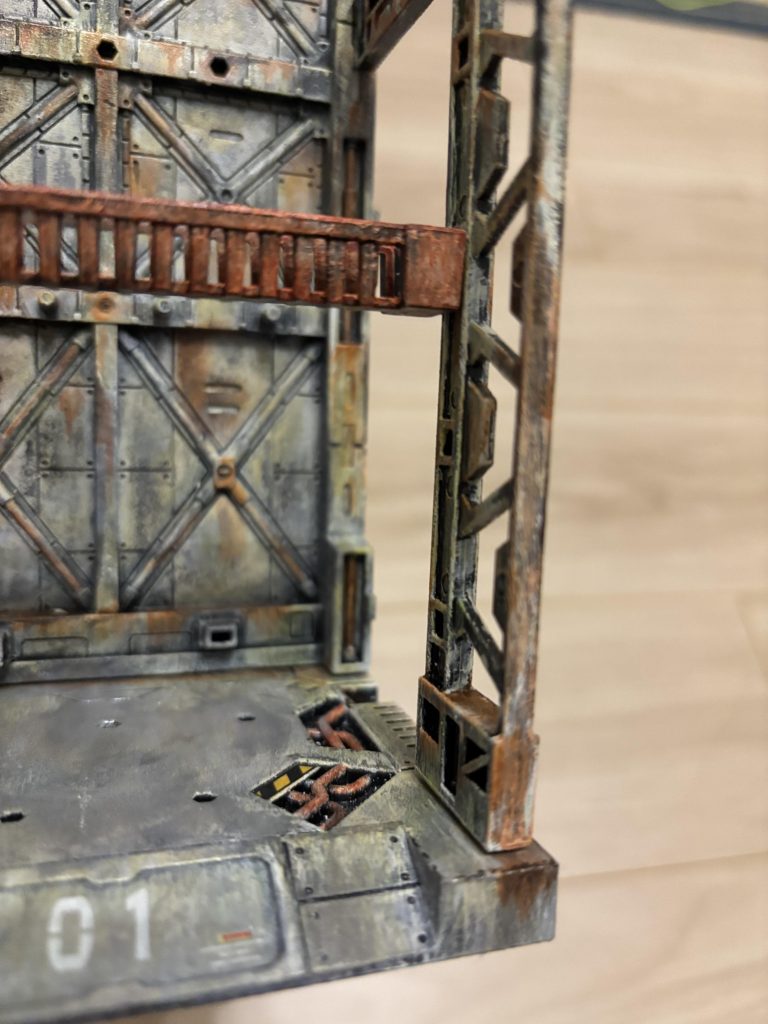 随所に錆を。NieRの世界観とか好きなんですよねー。