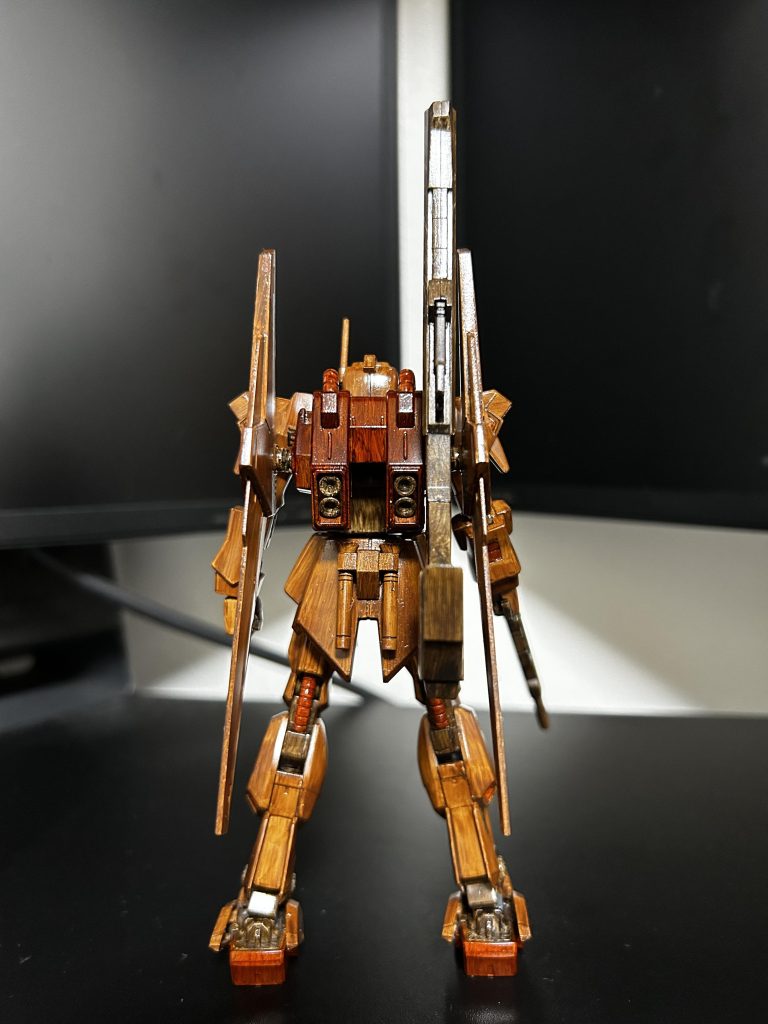 下地・ウェザリングカラー・クリアカラーの組み合わせで風味が変わるので、これはこれで調色の面白さと難しさがあるなと思いました。各色パーツをせっかくなので色調変えてみましたが、なかなかいいカラーリングになったと思います。