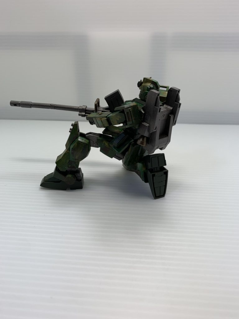 陸戦型ガンダム–4枚目/制作者：ゆたおいちゃん