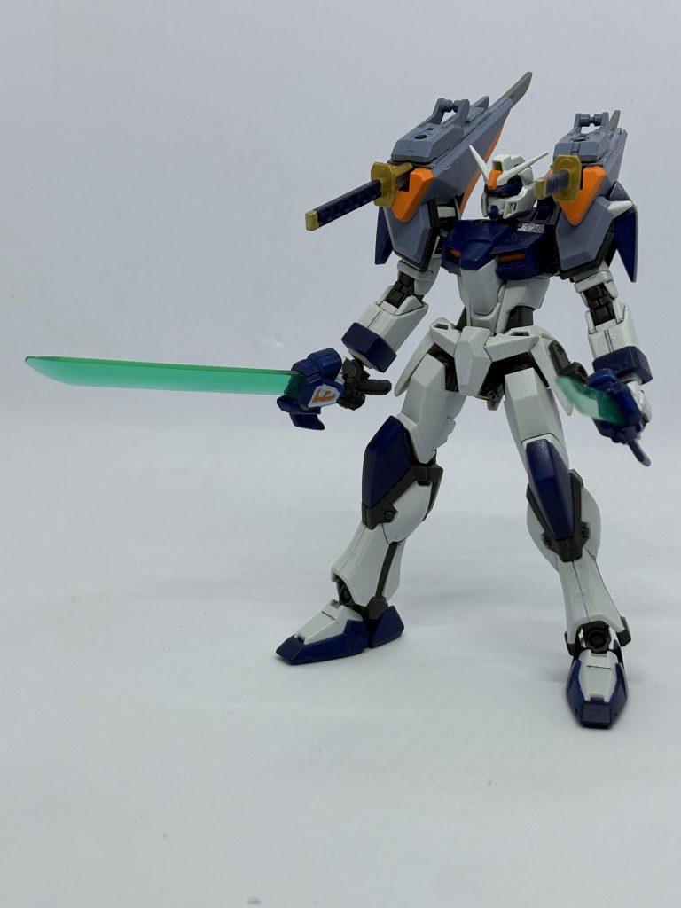 但し長期戦が見込まれる場合は追加装備として「ダイダロス」という二刀流ビームソードを携えて出撃する事もある。HG光武・改(大神機)の刀とLBXイカロス・フォースの剣。