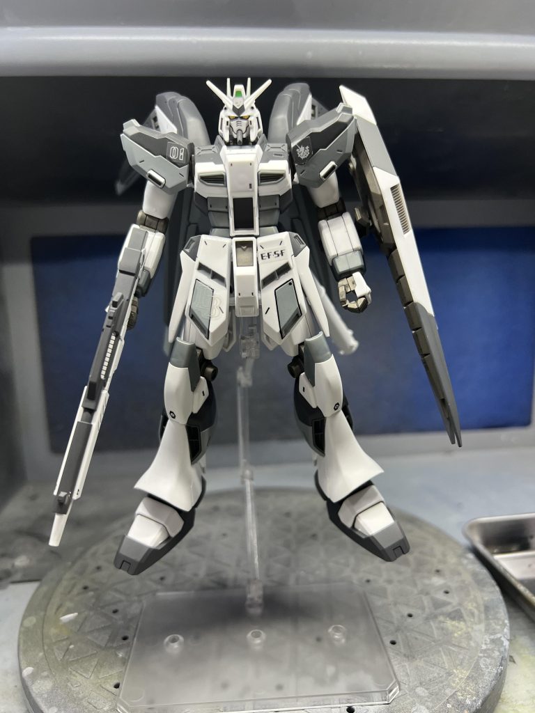 HGUC Hiνガンダム–2枚目/制作者：むー
