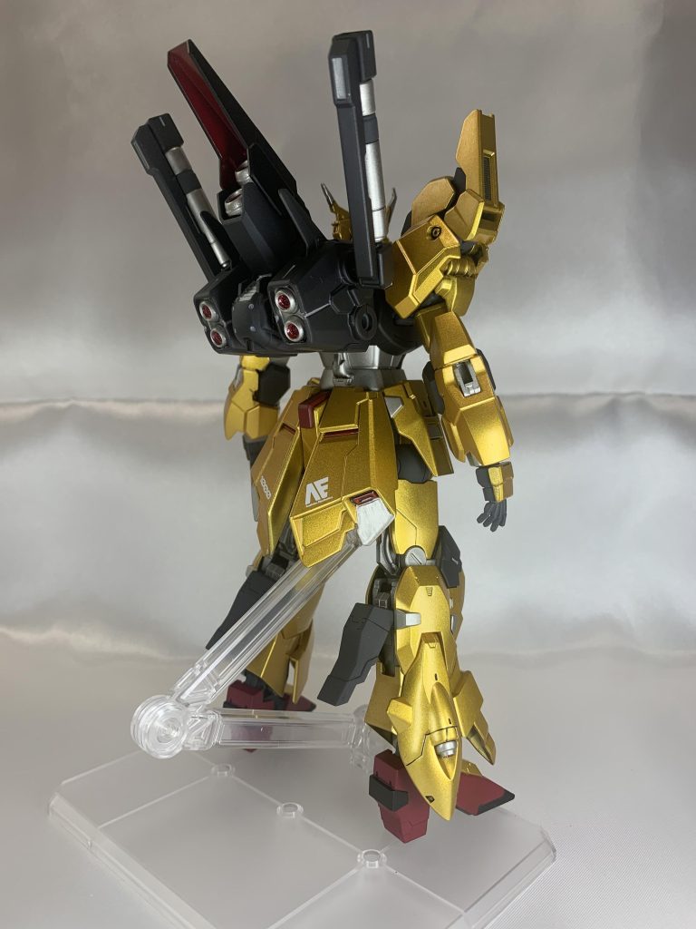 特に設定はありませんが、ネーミングは「百式を超えるもの」として、一千年期からミレニアムとしてあります。1000年活躍出来る機体なのかな？(ありがちですが)