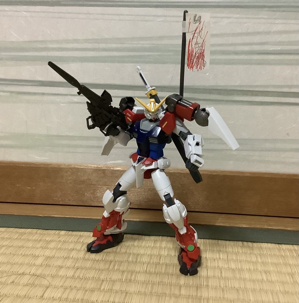 RGユニコーンのビームマグナムを加工して持たせています。戦国風だから銃はどうかなぁと思いましたが、火縄銃があったのでいいかなと思っています。 