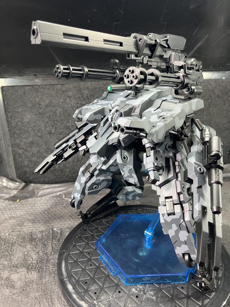 そしてこれが迎撃用のキャノンです!レールキャノンの出力を上げて、爆発、炸裂しない超硬度の弾頭を音速で発射する事で、物理的に破壊することを想定したキャノンです・・・伝わるかな?日本語難しいw