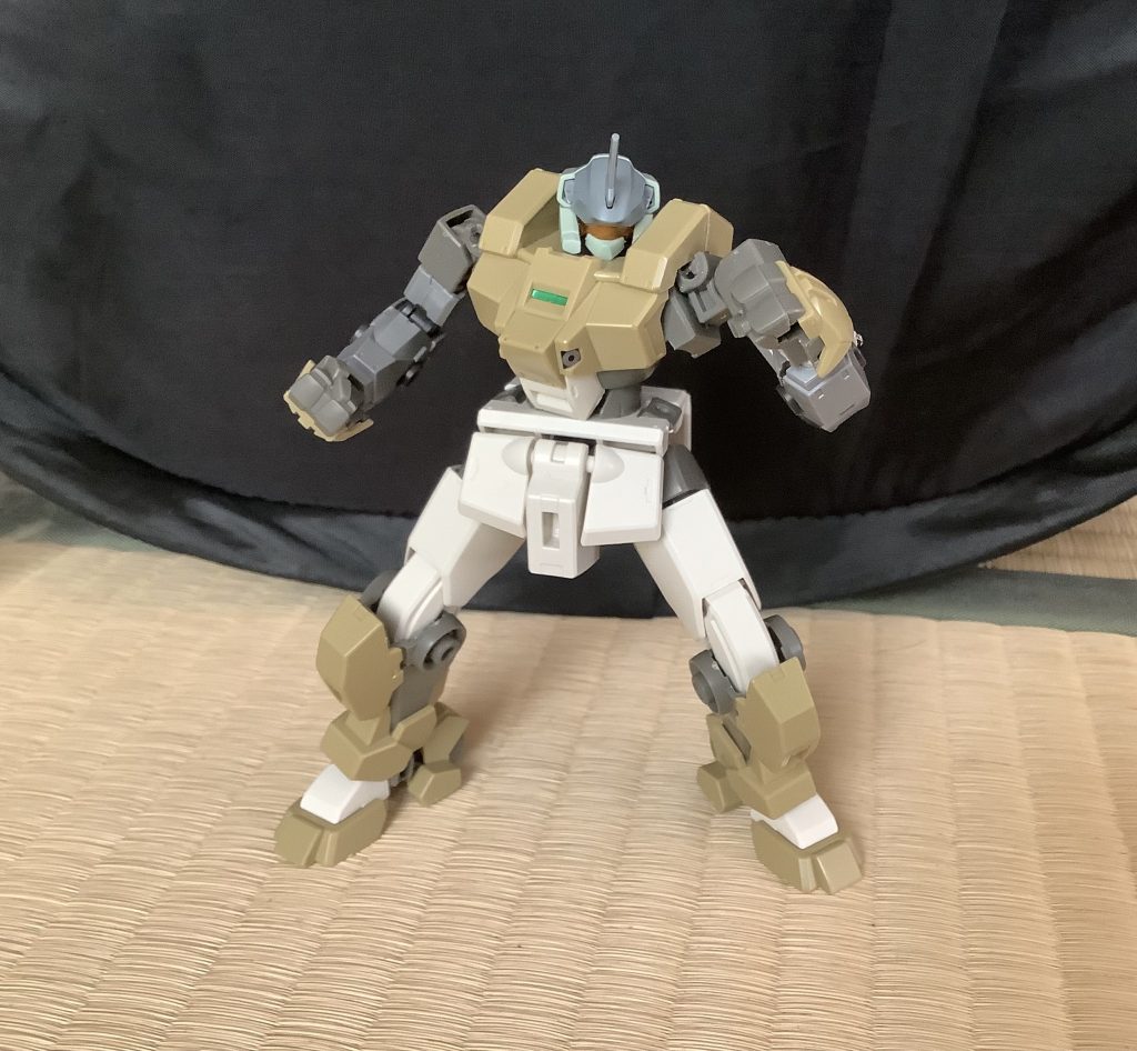 もちろん、全装甲をパージして、ぶん殴るという肉弾戦特化のコアザウォートにもできます。