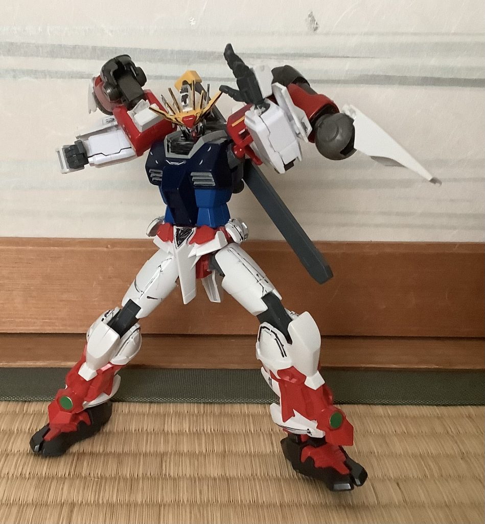 違う点は、刀壊れたら素手で戦う脳筋スタイル