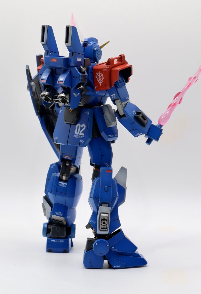 プロモーションはそのままで、スジボリを追加したり、細部を塗り分けたり、メタルパーツの力を借りたりしています