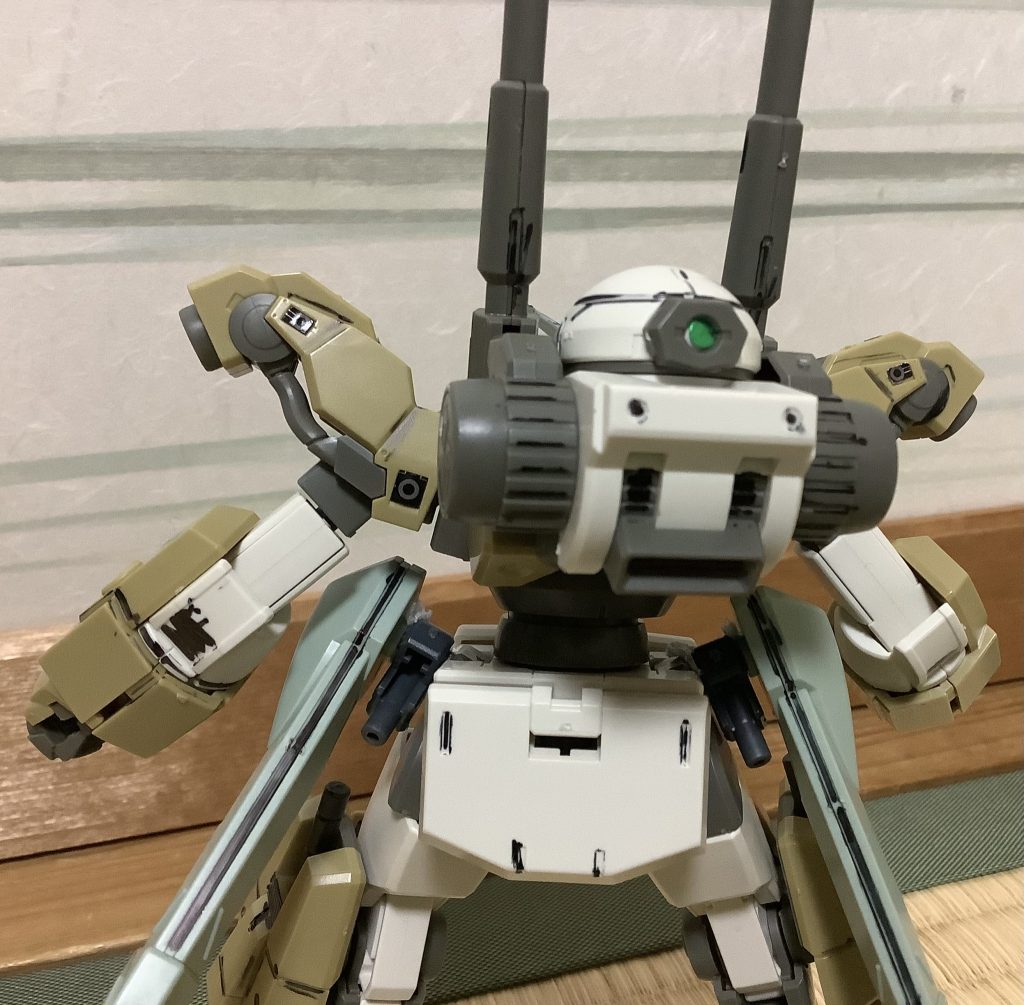 デミバーディングのバックパックを少し加工