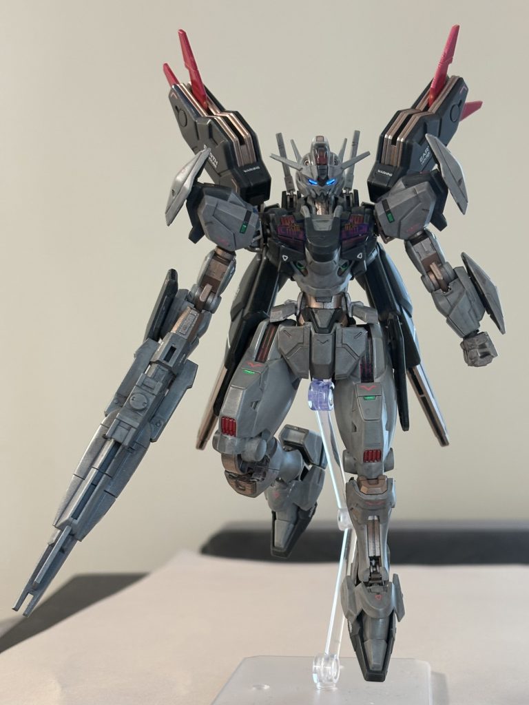 ビット全部飛ばすだけのスタンドないので、単なる悪役風ポーズで