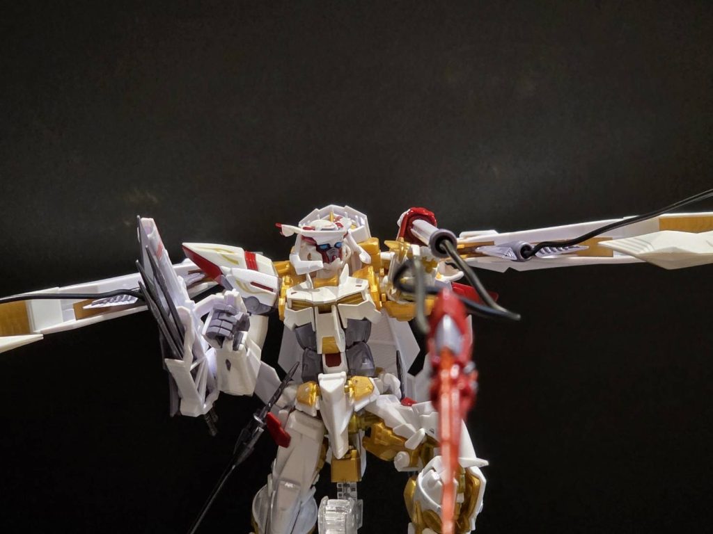 〜作ってみた感想〜本当にかっこよくて作っててとても楽しかったです。ワイヤーとかは使ったことがなかったので面白かったです。兄弟機の方はもっとかっこよく、スペシャルコーティングver並の完成度にしたいと思います。