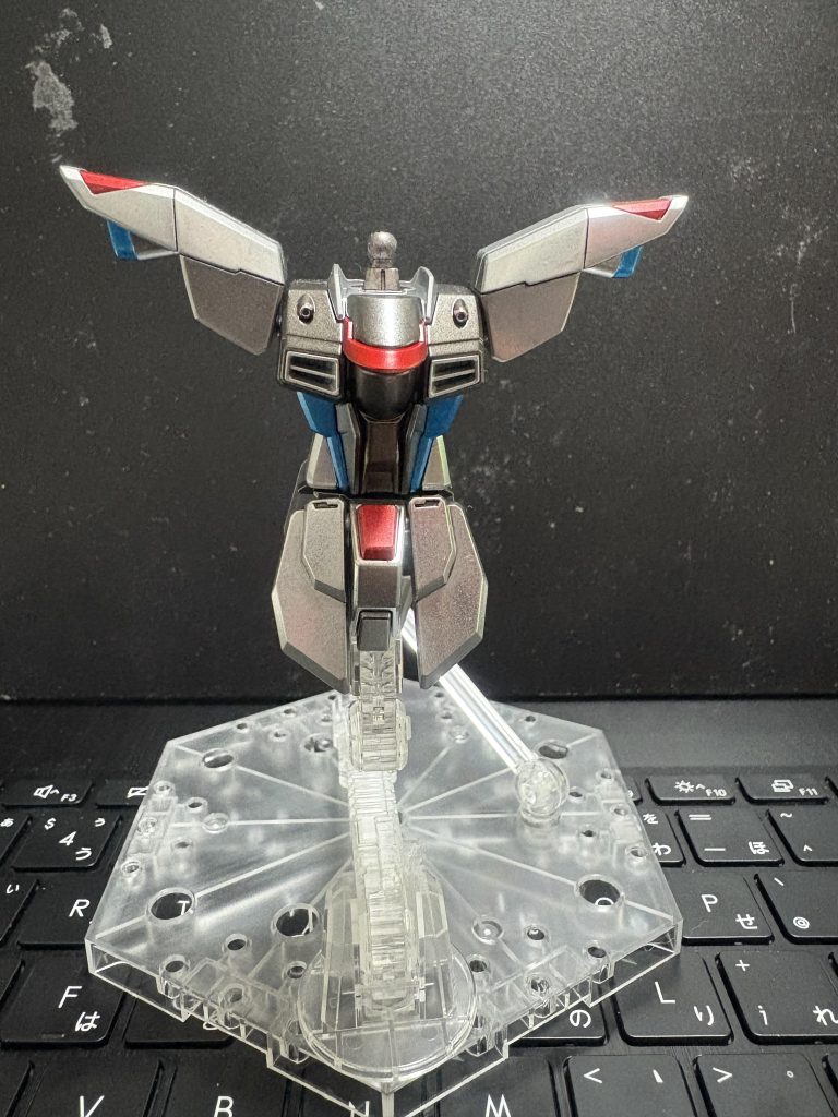 作品名：HGCEフリーダムガンダム メッキ塗装<p>エードでございます。 初投稿のバルバトスから間が空きましたが 今はフリーダムガンダムの作成を進めております。 今回はフリーダムガンダムをメタリック塗装したいと思います。 そうです。またメタリック塗装です。メタリック大好き […]</p>