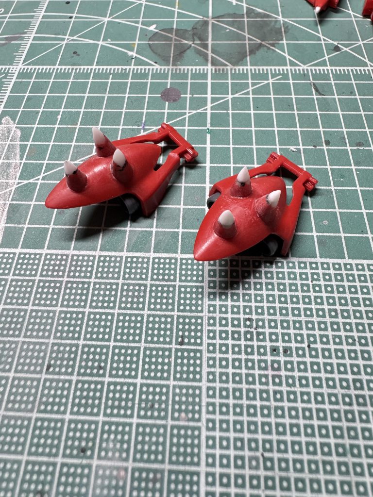 肩スパイクの鋭利化