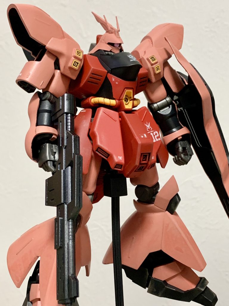 デカール類は以前作ったRGシャアザクの余りを使いました。