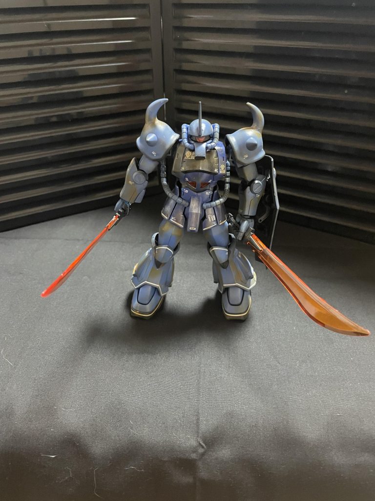 ヒートサーベルを持たせました。ドラクエのボスに似たようなのがいたなぁ…名前わ捨てたけど…