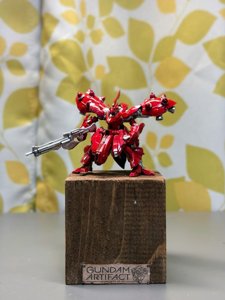 木に乗せると高級感が出ますね。アーティファクトの紙には贅沢にリベットで留めているようにしました。わかりにくいですがテンション上がります。