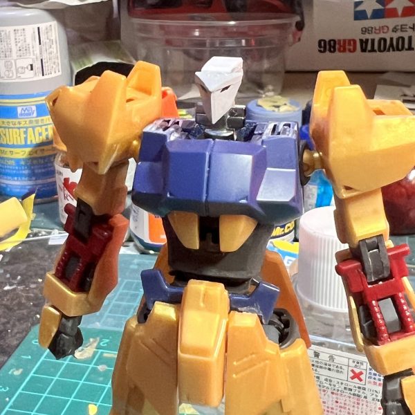 HGのリバイブ百式をベースにFSSのあのメカのモドキを作っています。 （2枚目）