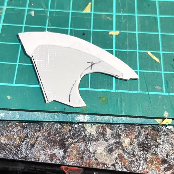 HGのリバイブ百式をベースにFSSのあのメカのモドキを作っています。 （3枚目）