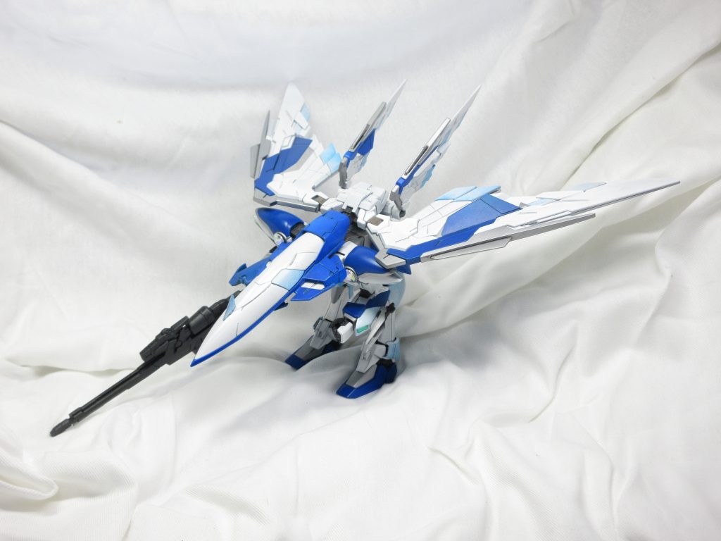 『ホバーチェーンジ!!』 「ゲッ!なんだあの変形は!?」 『どーだ この形態ならせまい場所でも機動性を失わずに攻撃できるんだ!!」