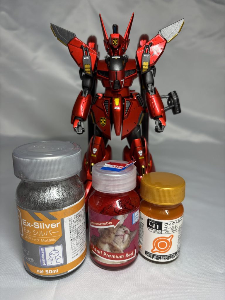 赤：黒サフ→Exシルバー→パールプレミアムレッド、金：黒サフ→ビクトリーゴールド、黒:黒サフ+ガンメタサフトップコート:GGXクリアー