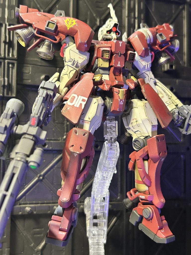 あ、頭部もアンテナの変更や形状の変更もしてますー。