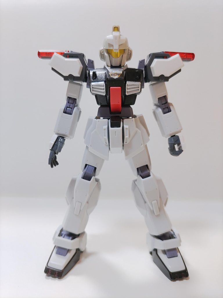 はたらく車→ジョブレイバー→戦隊ヒーローと順調に(?)好きな物の世界を発展させている我が子へ、パトカー&警察モチーフのガンプラをプレゼントしました。ブンドドしても「ポキッ」や「ポロッ」となりにくい耐久力特化型です。