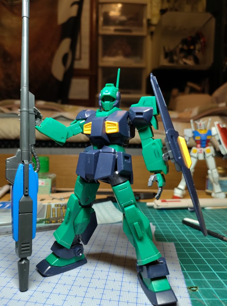 塗装前です。Gディフェのロングライフル持たせてみたらこれがカッコイイ。ネモスナイパー・カスタム作ろう！と。各部少しずつディティールアップ。