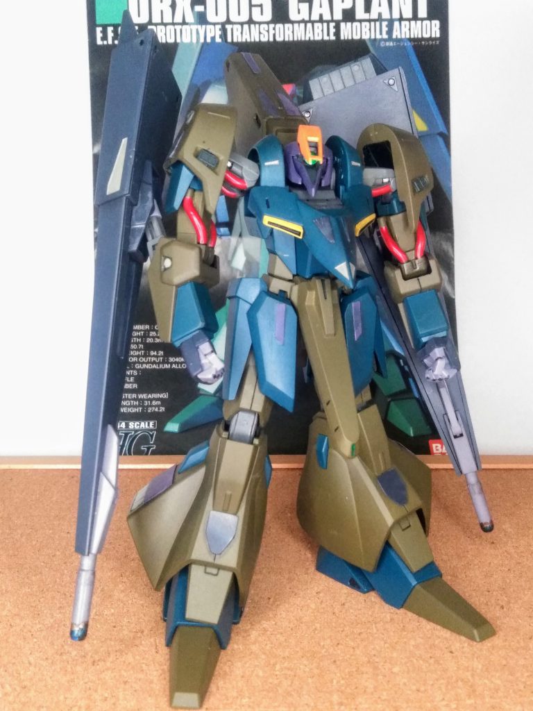 「UP主」が世界で 2 番目に大好きなコノ子 😍💕まぁ、同率2位🥈の機体は50機位、在るけど・・・😅直線で構成されたフォルムが堪りません🤤🎵因みにブースターを装着すると、全長はオヨソ 350mm に達します 😩画角に収めるのに一苦労 🤨