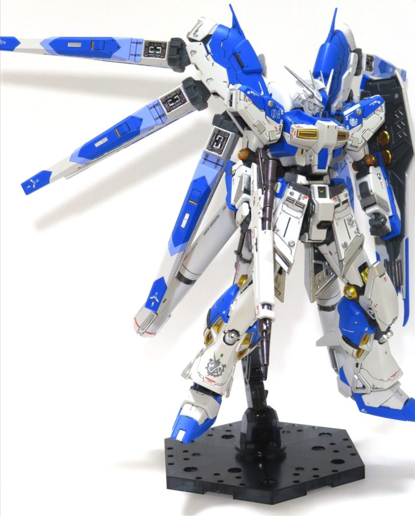 RG Hi-νガンダム+ハイパー・メガ・バズーカ・ランチャー–6枚目/制作者：らり～