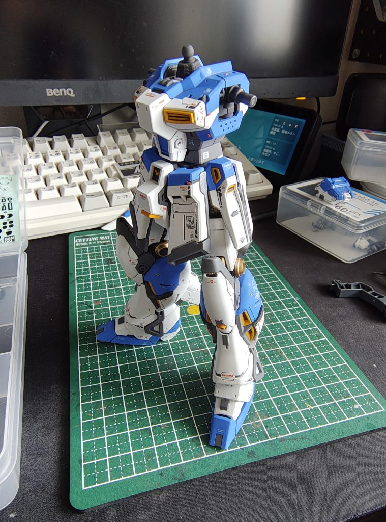 組み上げ中。これはこれでカッコいい!