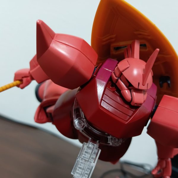 HGのシャア専用ゲルググ