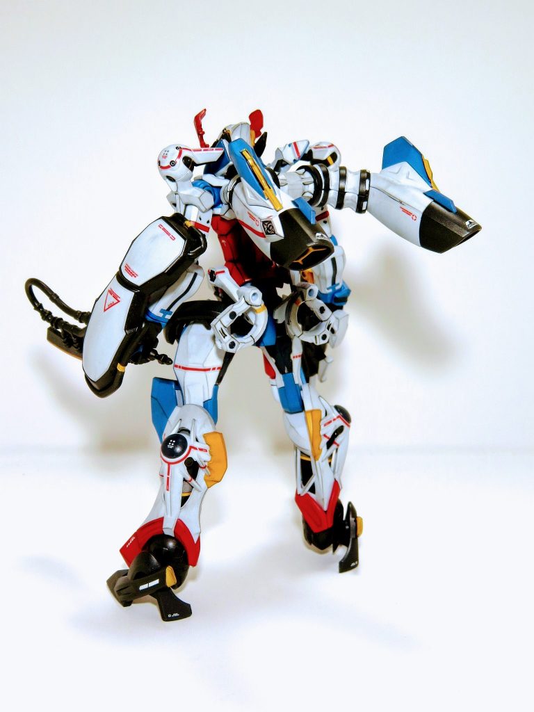 ・使用した塗料ファントムグレーGQuuuuuuXブルーGQuuuuuuXホワイトGQuuuuuuXイエローGQuuuuuuXレッド他少々調色がめんどくさくなり、GQuuuuuuXの塗料をまとめて購入してしまいました(^o^;)とりあえず4色購入しましたが、どれも隠蔽力は比較的高いと感じました。