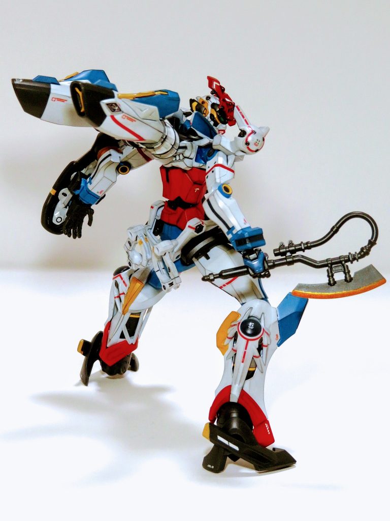 どことなく某新世紀ロボットアニメっぽいポージングが似合いますね…。