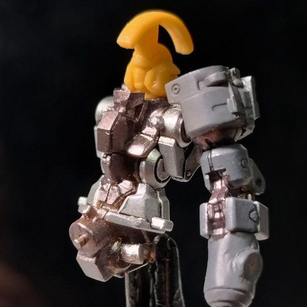 ウイングは見ていなかったので、素直に作るつもりがないのです。(gundam-kao5)