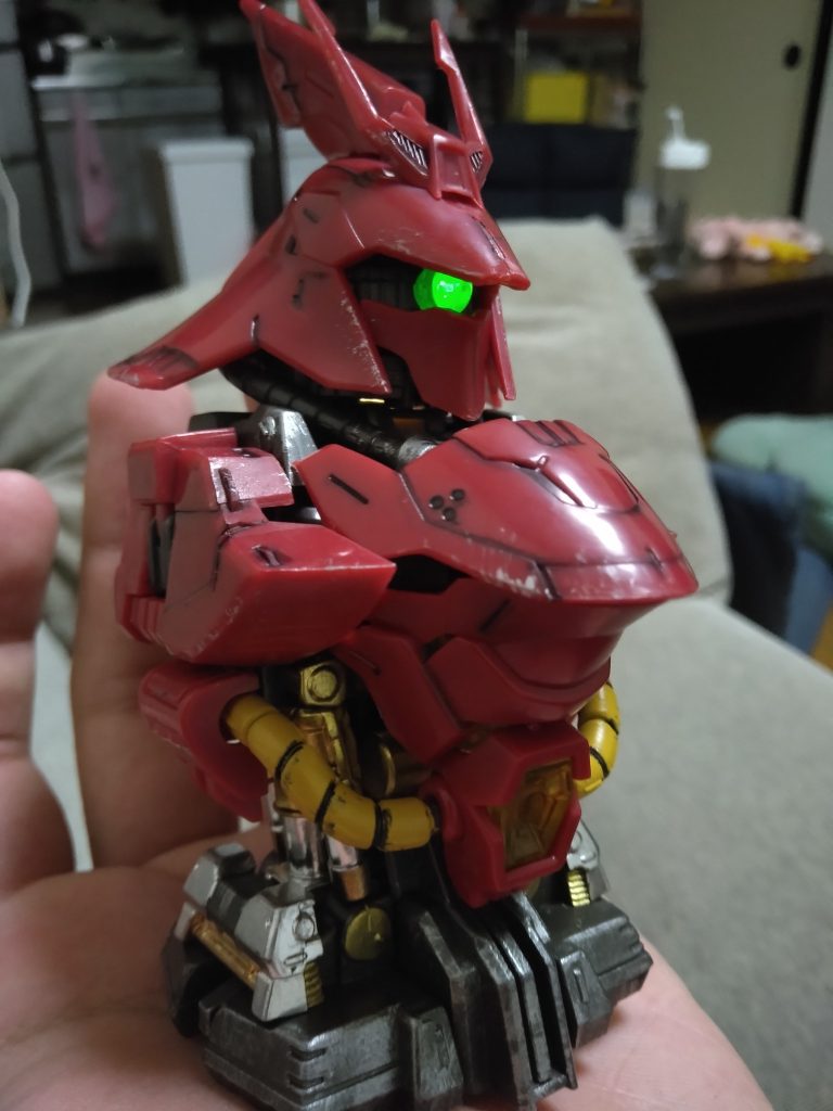 サザビー メカニカルバスト