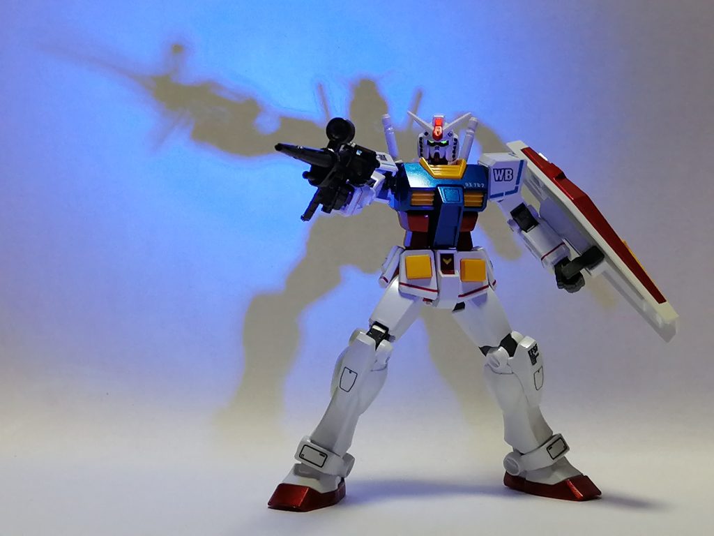 78ガンダムのメタリックカラーは初めて製作しました。カラフルなので、メタリックカラーが映えますね。