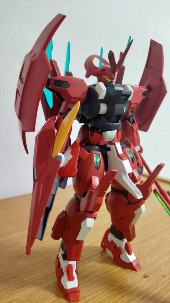 シールドライフル（仮称）はエアリアルのビームライフルにコアガンダムのフライトユニットを取り付けて自作しました。