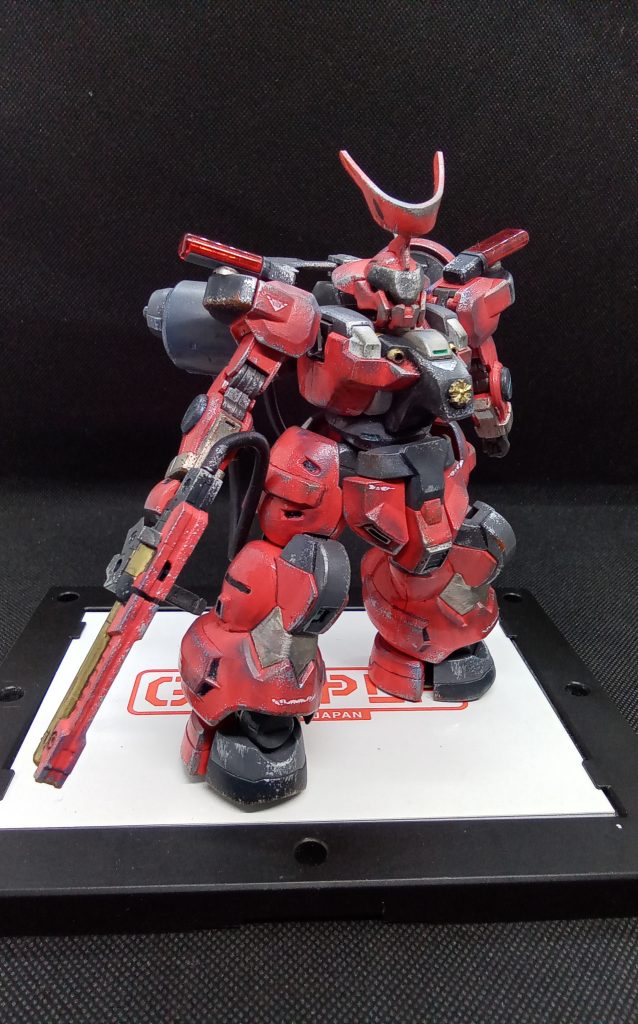 一部パテで装甲形状を変更しています